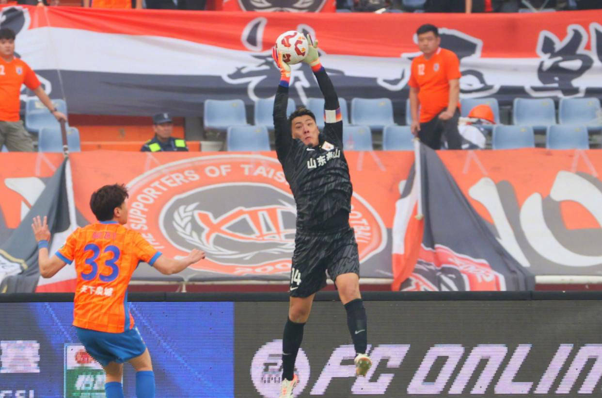 萨克拉门托国王发布备战花絮，赛前状态回暖，中超任务艰巨，训练强度明显提升的简单介绍