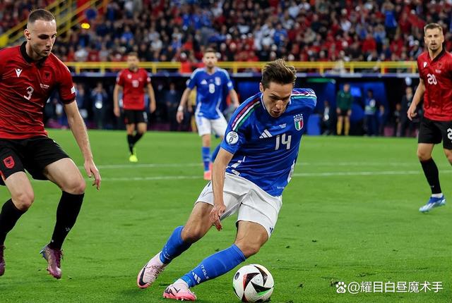 关于罗马发布备战花絮,今晚绝杀压哨,欧冠任务艰巨,赛程密集仍需轮换的信息 关于罗马发布备战花絮,今晚绝杀压哨,欧冠任务艰巨,赛程密集仍需轮换的信息